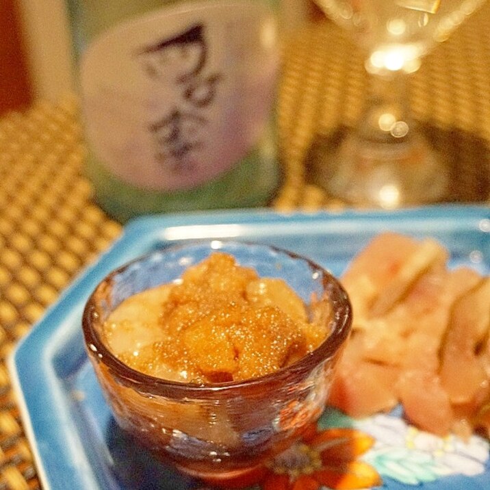 日本酒すすみ、甘えびの鱈子和え